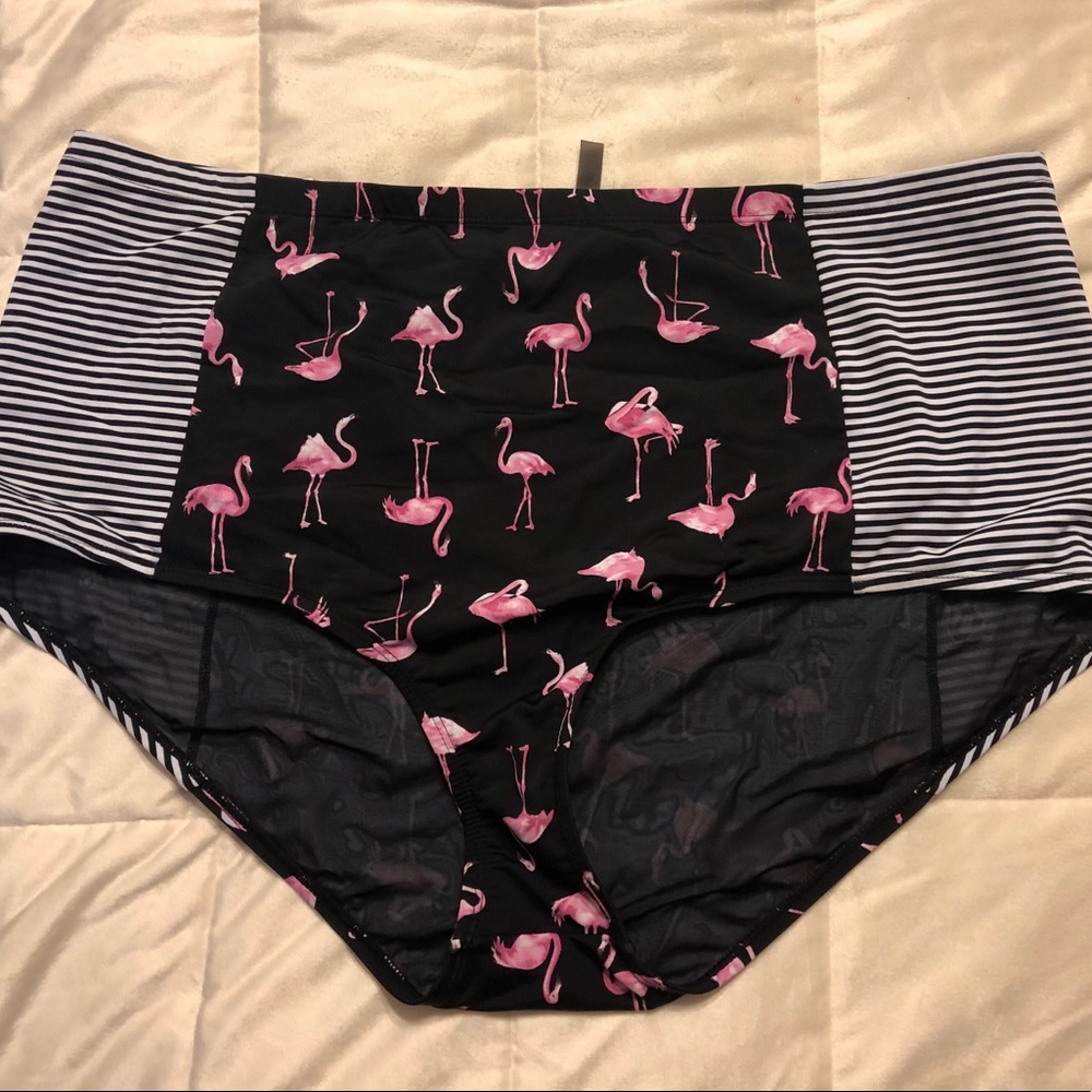 Plus size flamingo print swim bottoms